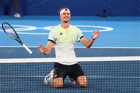 Tokyo Olympics: Germany's Alexander Zverev cruises to men's .